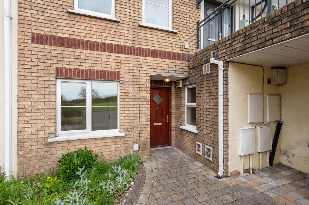 For Sale- 9 Copperhill, Broomfield Village, Midleton, Co. Cork.