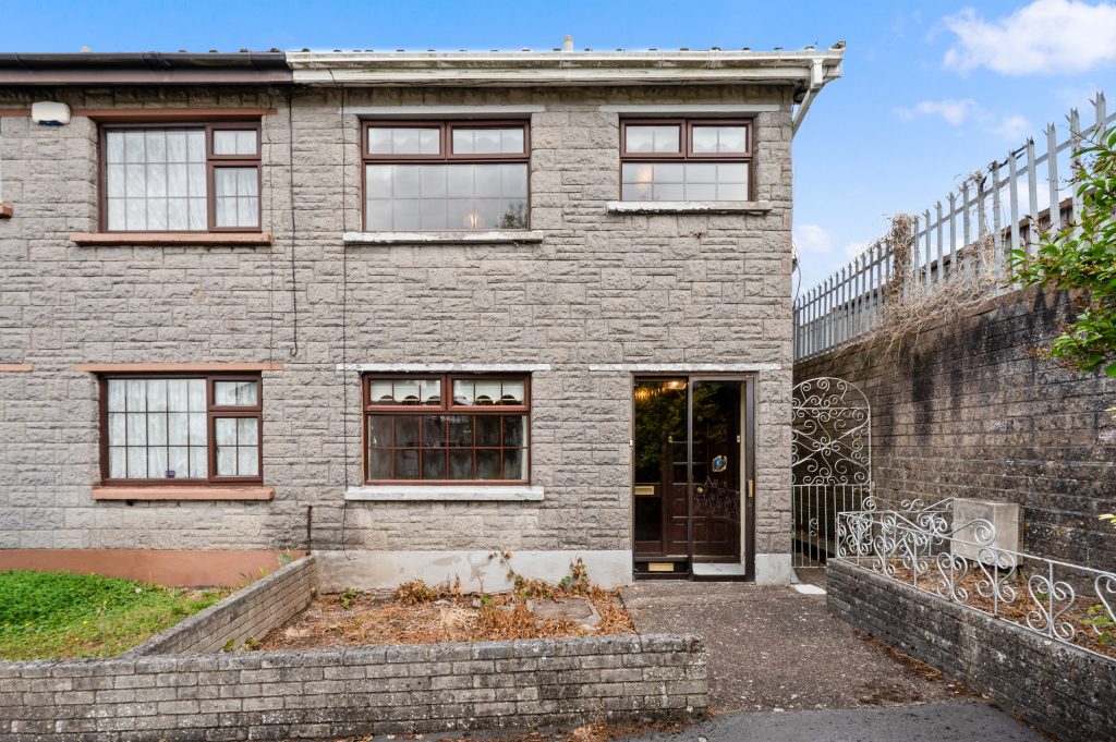 8 Lansdown Court, Old Youghal Rd,Cork